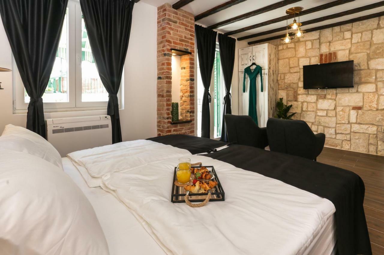 Luxury Rooms Dino Σπλιτ Εξωτερικό φωτογραφία