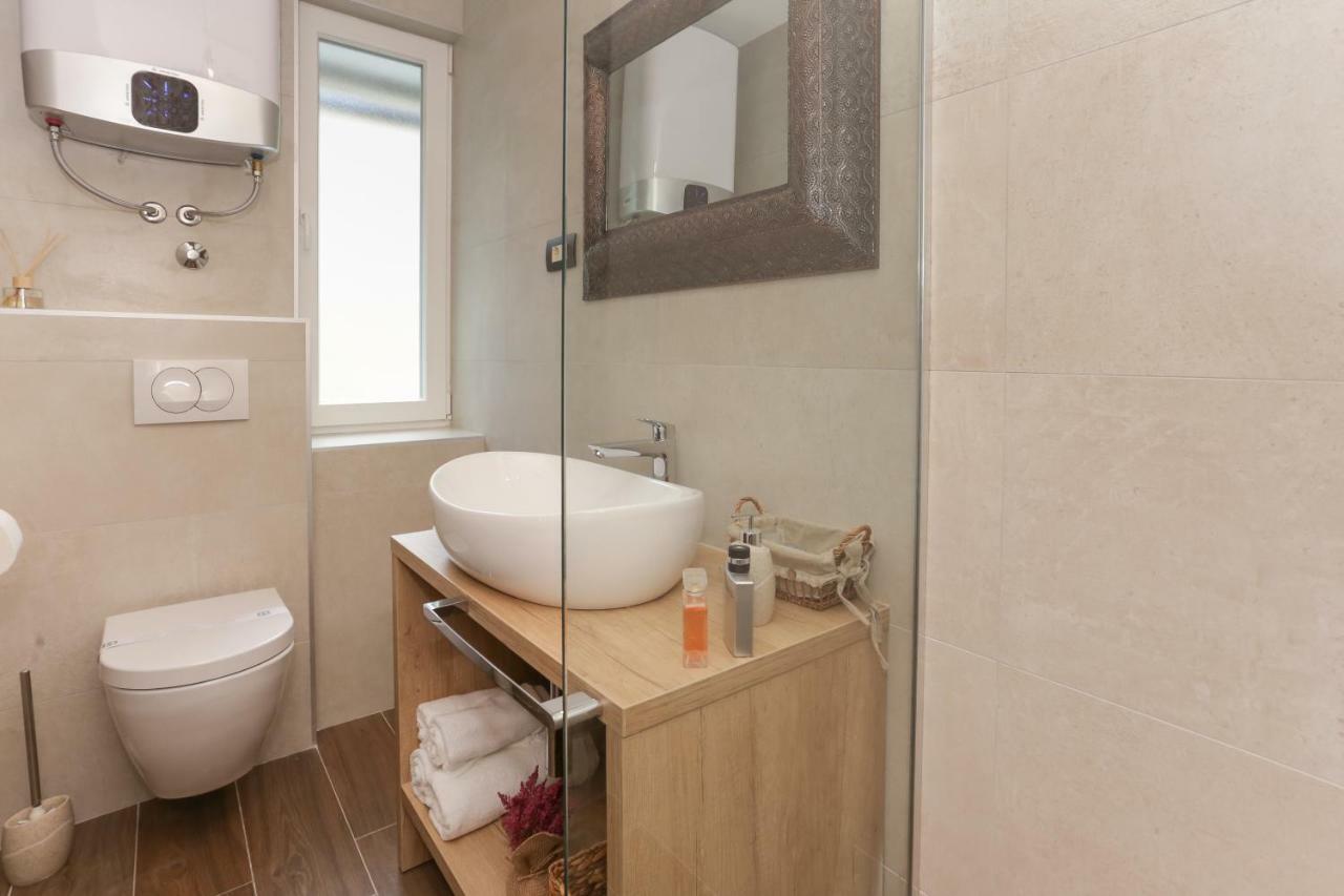 Luxury Rooms Dino Σπλιτ Εξωτερικό φωτογραφία